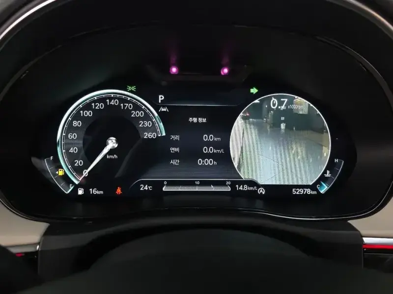 2021 Genesis GV70 с пробегом 52 978 км