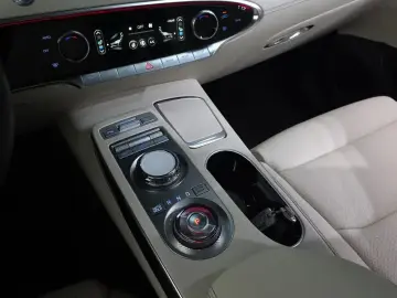 2021 Genesis GV70 с пробегом 52 978 км