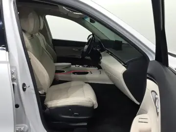 2021 Genesis GV70 с пробегом 52 978 км
