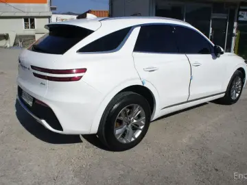 2021 Genesis GV70 с пробегом 91 388 км