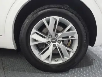 2021 Genesis GV70 с пробегом 52 978 км