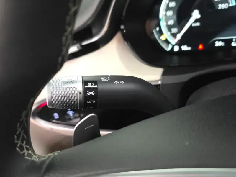2021 Genesis GV70 с пробегом 52 978 км