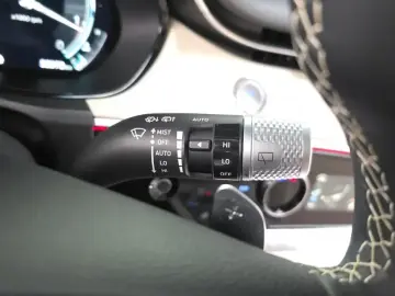 2021 Genesis GV70 с пробегом 52 978 км
