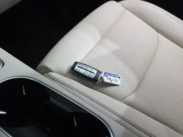 2021 Genesis GV70 с пробегом 52 978 км
