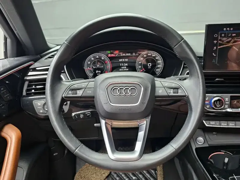 2021 Audi A4 с пробегом 47 137 км