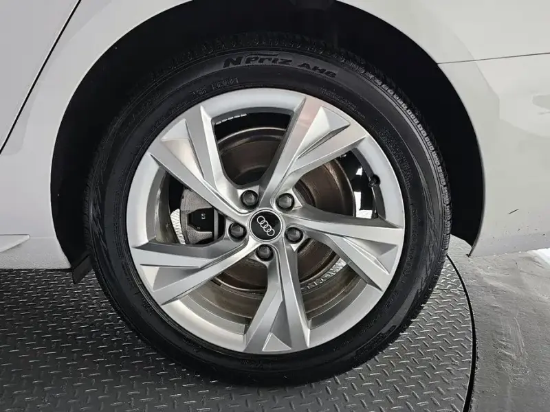 2021 Audi A4 с пробегом 47 137 км