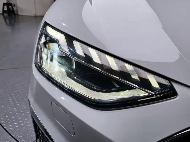 2021 Audi A4 с пробегом 47 137 км