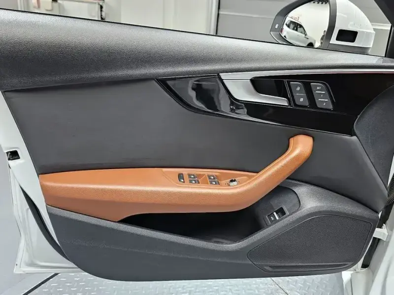2021 Audi A4 с пробегом 47 137 км