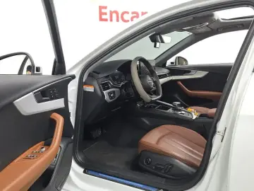 2022 Audi A4 с пробегом 12 483 км