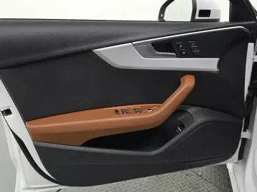 2022 Audi A4 с пробегом 12 483 км