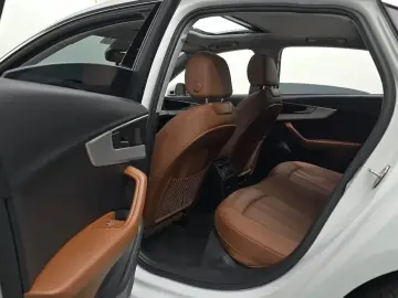 2022 Audi A4 с пробегом 12 483 км