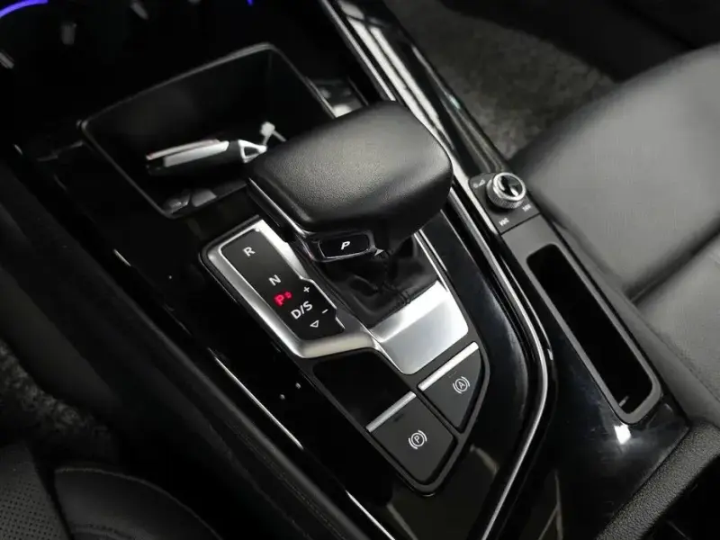 2022 Audi A4 с пробегом 75 082 км