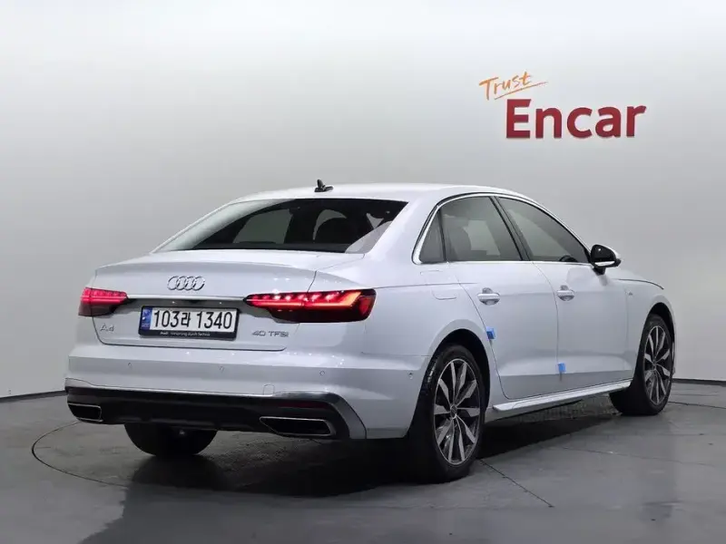 2022 Audi A4 с пробегом 44 291 км