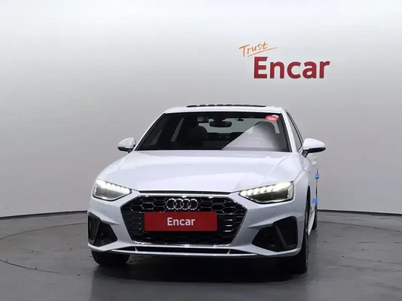 2022 Audi A4 с пробегом 44 291 км