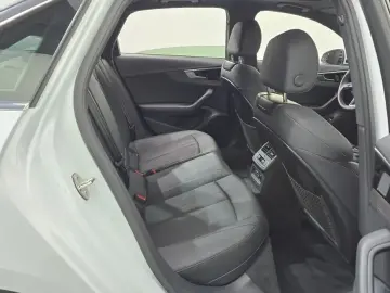 2022 Audi A4 с пробегом 44 291 км