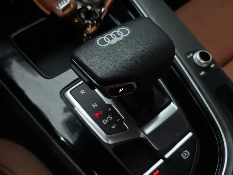 2023 Audi A4 с пробегом 39 650 км