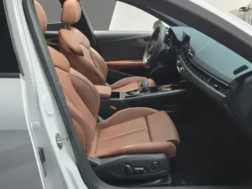 2023 Audi A4 с пробегом 39 650 км