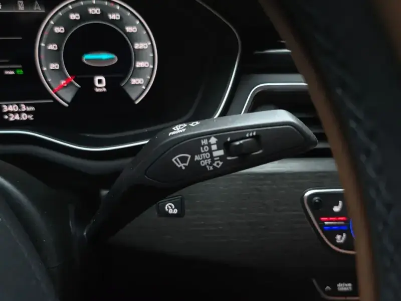 2023 Audi A4 с пробегом 39 650 км
