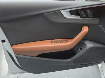 2023 Audi A4 с пробегом 39 650 км