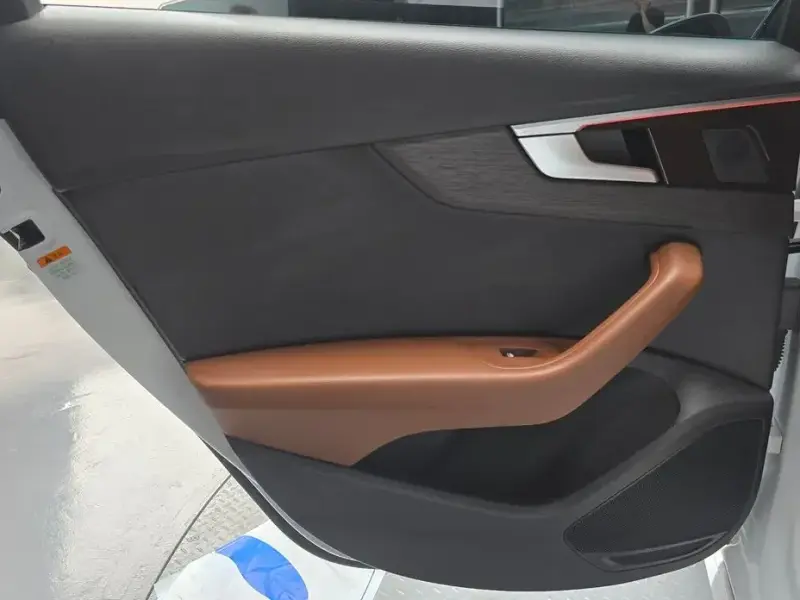 2023 Audi A4 с пробегом 39 650 км