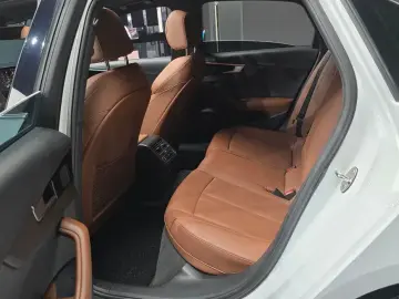 2023 Audi A4 с пробегом 39 650 км