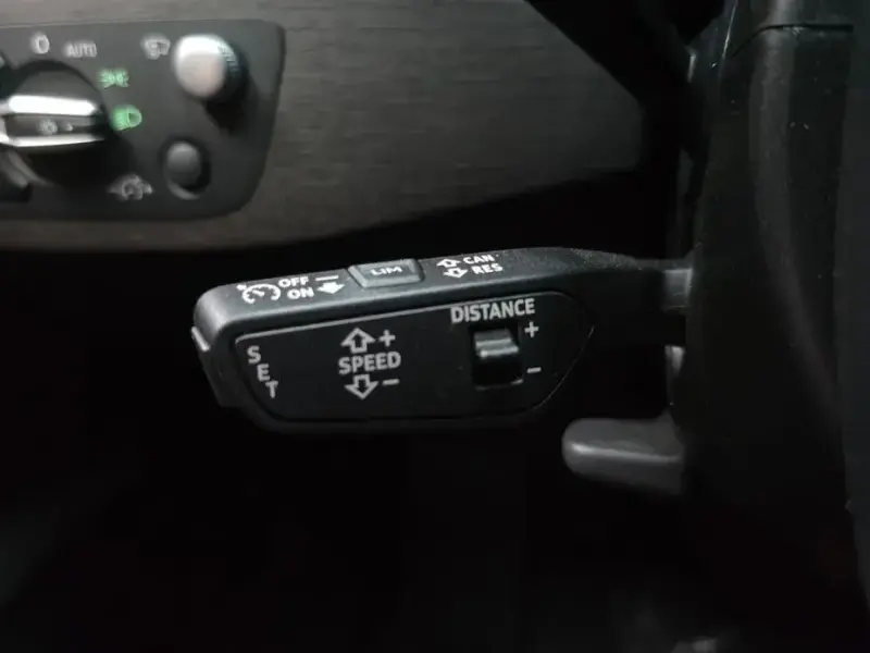 2023 Audi A4 с пробегом 39 650 км