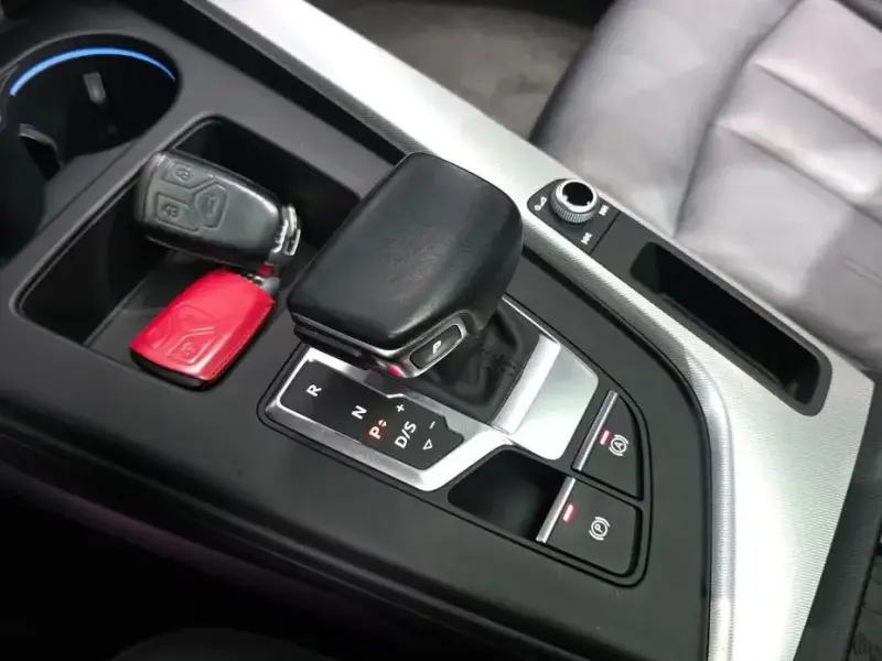 2021 Audi A4 с пробегом 50 084 км