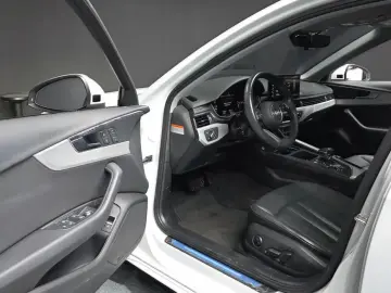 2021 Audi A4 с пробегом 50 084 км
