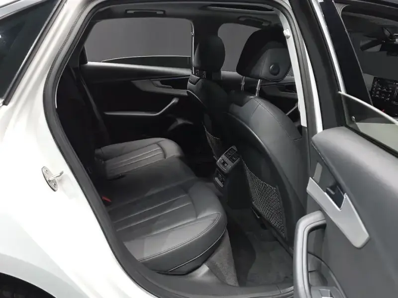 2021 Audi A4 с пробегом 50 084 км