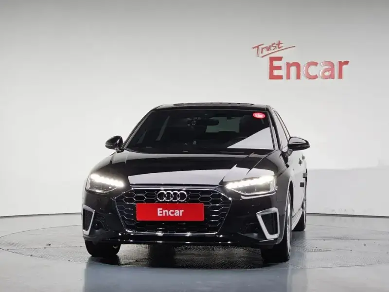 2021 Audi A4 с пробегом 33 690 км