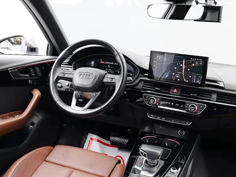 2021 Audi A4 с пробегом 85 708 км