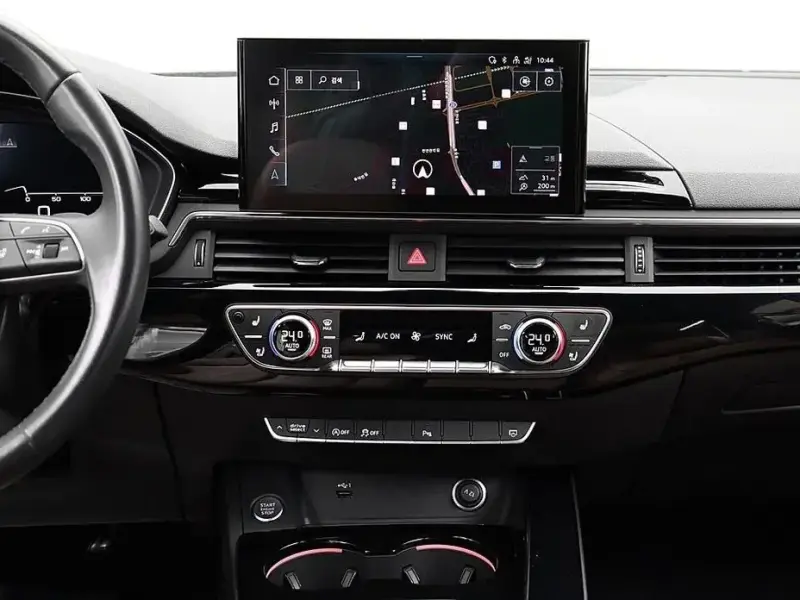 2021 Audi A4 с пробегом 85 708 км