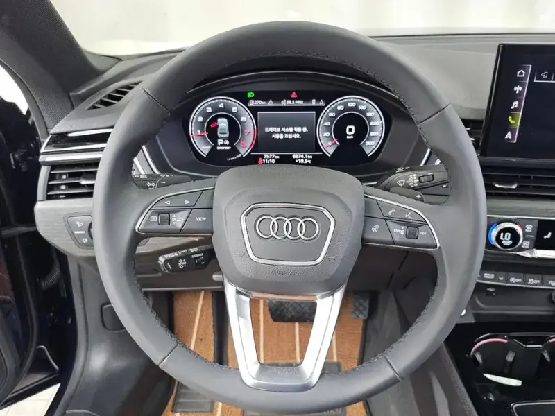 2023 Audi A5 с пробегом 7 577 км