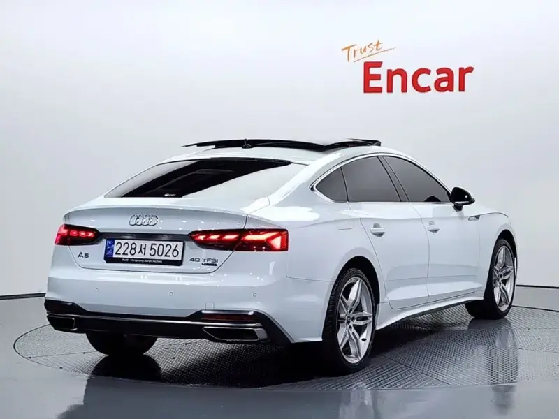 2023 Audi A5 с пробегом 40 277 км