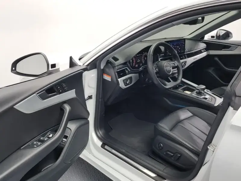 2023 Audi A5 с пробегом 40 277 км