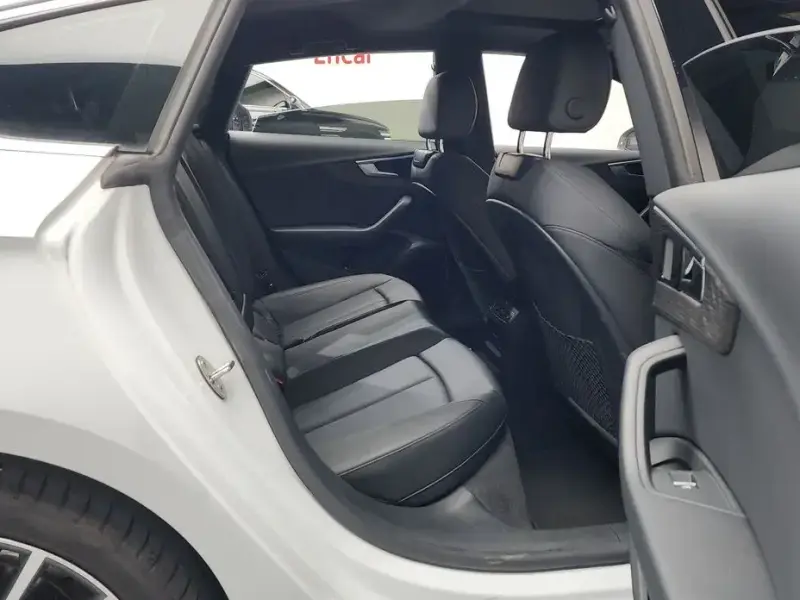2023 Audi A5 с пробегом 20 779 км