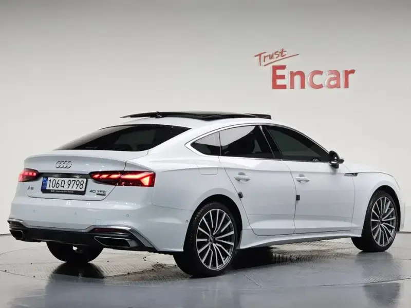 2022 Audi A5 с пробегом 39 168 км
