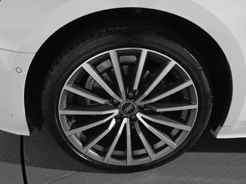 2022 Audi A5 с пробегом 39 168 км