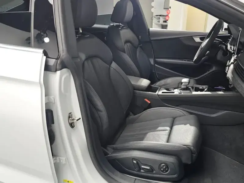 2022 Audi A5 с пробегом 39 168 км