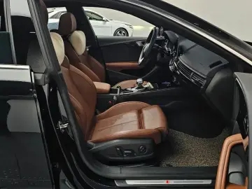 2022 Audi A5 с пробегом 46 243 км