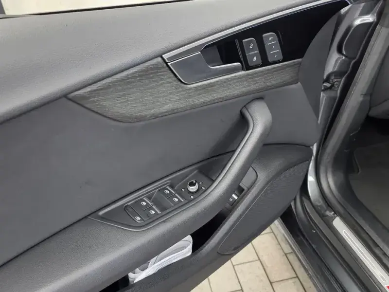 2023 Audi A5 с пробегом 35 541 км