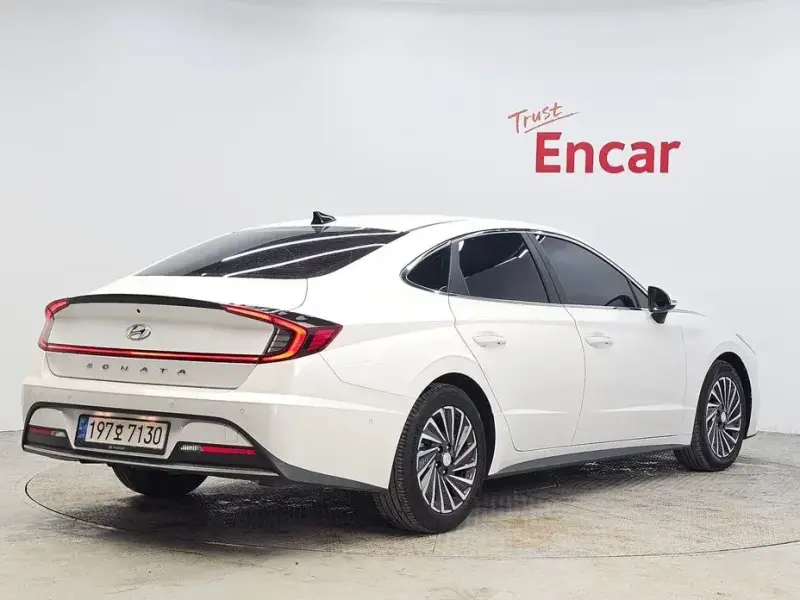 2022 Hyundai Sonata с пробегом 42 725 км