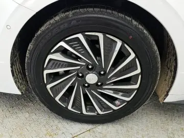 2022 Hyundai Sonata с пробегом 42 725 км