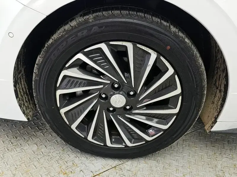 2022 Hyundai Sonata с пробегом 42 725 км