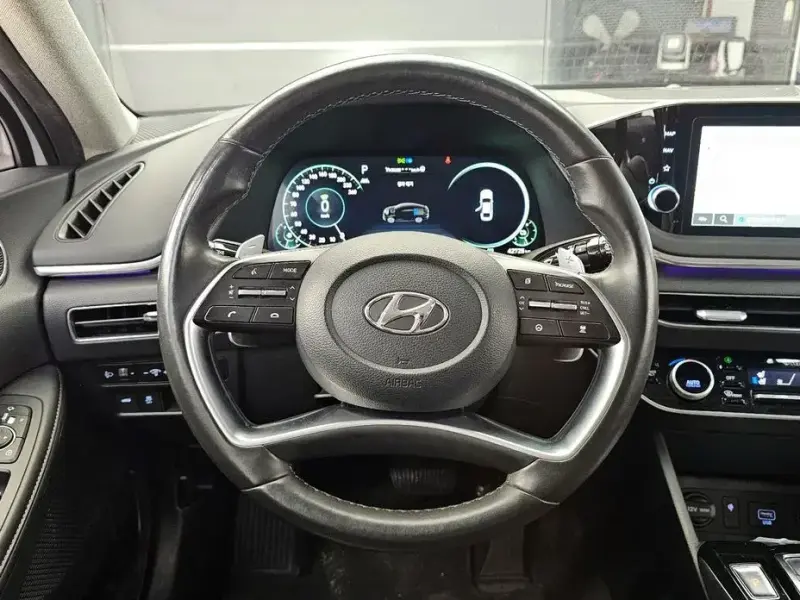 2022 Hyundai Sonata с пробегом 42 725 км
