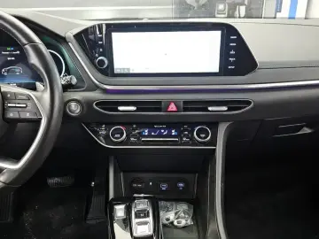 2022 Hyundai Sonata с пробегом 42 725 км