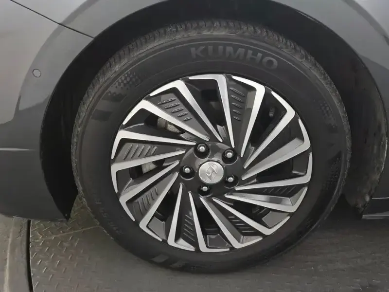 2022 Hyundai Sonata с пробегом 121 374 км