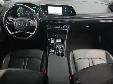 2022 Hyundai Sonata с пробегом 121 374 км