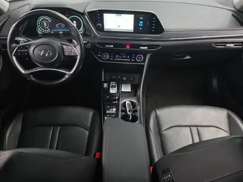 2022 Hyundai Sonata с пробегом 121 374 км