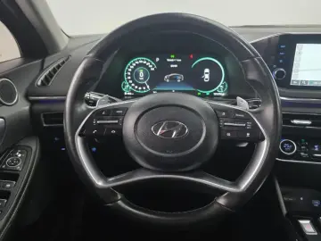 2022 Hyundai Sonata с пробегом 121 374 км